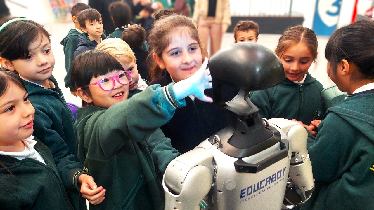 Experiencias con Robot Humanoide
